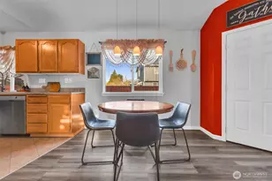 1409 9th Ave Ct SE, Puyallup, WA 98372 - Photo 9