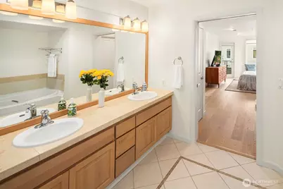 225 4th Avenue #A401, Kirkland, WA 98033 - Photo 15