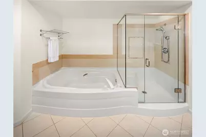 225 4th Avenue #A401, Kirkland, WA 98033 - Photo 17