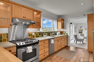 121 E Edgar St, Seattle, WA 98102 - Photo 17