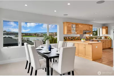 121 E Edgar Street, Seattle, WA 98102 - Photo 23