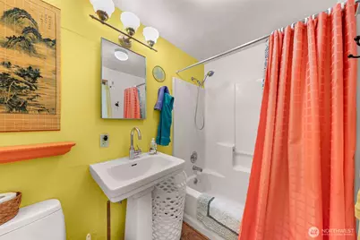 9778 Mt Baker Highway, Deming, WA 98244 - Photo 13