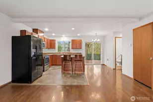 11608 204th Ave E, Bonney Lake, WA 98391 - Photo 3