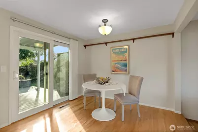 5218 S 11th St, Tacoma, WA 98465 - Photo 9