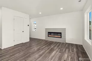 1356 Salzer Crk Dr, Centralia, WA 98531 - Photo 9