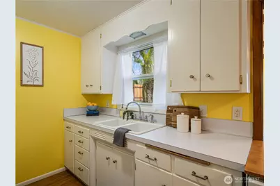 4408 S 10th Street, Tacoma, WA 98405 - Photo 15