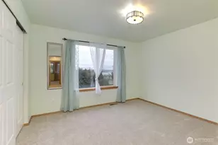 915 SW Kimball Dr, Oak Harbor, WA 98277 - Photo 5