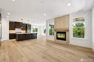 19515 81st Pl NE, Kenmore, WA 98028 - Photo 9