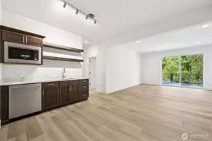 19515 81st Pl NE, Kenmore, WA 98028 - Photo 31