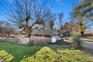 7728 S Lake Stevens Rd, Lake Stevens, WA 98258 - Photo 3