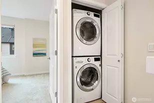 561 NE Ellis Dr, Issaquah, WA 98029 - Photo 21