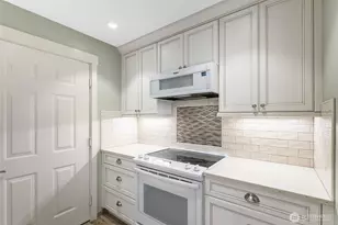 4006 S 222nd Pl, Kent, WA 98032 - Photo 5