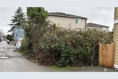 9208 17th Avenue SW, Seattle, WA 98106 - Photo 11