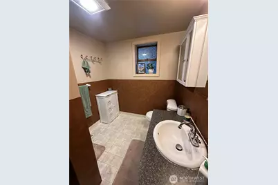 520 Olympic Avenue #B, Edmonds, WA 98020 - Photo 9