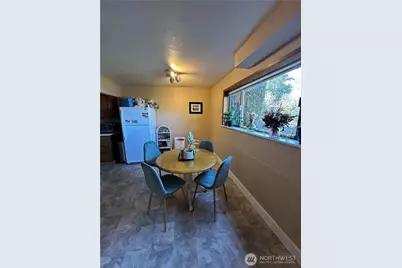 520 Olympic Avenue #B, Edmonds, WA 98020 - Photo 5