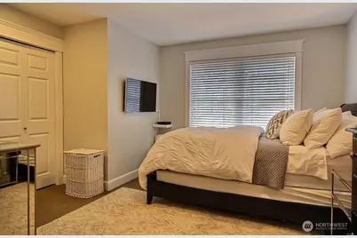 2310 10th Avenue E #A, Seattle, WA 98102 - Photo 17