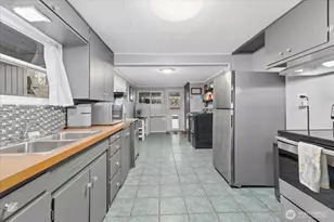 3610 Bennett Dr, Bellingham, WA 98225 - Photo 15