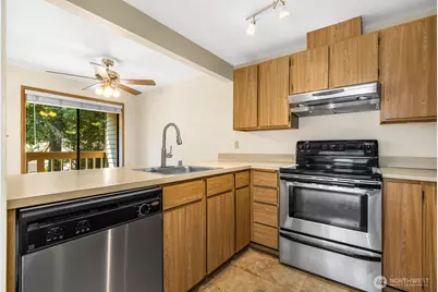 17425 119th Lane SE #D30, Renton, WA 98058 - Photo 7