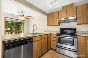 17425 119th Ln SE, Renton, WA 98058 - Photo 7