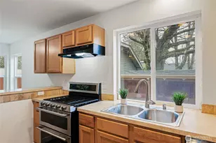 1620 S 124th St, Seattle, WA 98168 - Photo 9