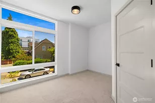 7009 9th Ave NE, Seattle, WA 98115 - Photo 11