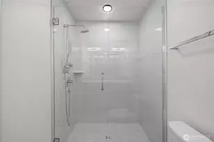 7009 9th Ave NE, Seattle, WA 98115 - Photo 15