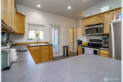 5305 Military Rd E #A, Tacoma, WA 98446 - Photo 5