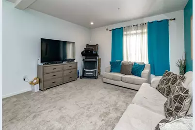 5305 Military Rd E #A, Tacoma, WA 98446 - Photo 17