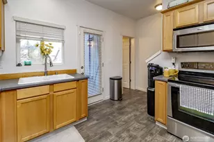 5305 Military Rd E, Tacoma, WA 98446 - Photo 9