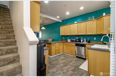 5305 Military Rd E #A, Tacoma, WA 98446 - Photo 11