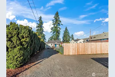 1022 Sheridan Road, Bremerton, WA 98310 - Photo 3