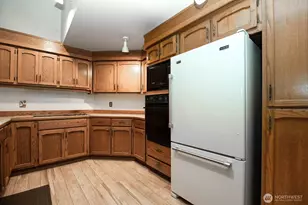 1805 Village Green Dr, Mill Creek, WA 98012 - Photo 13