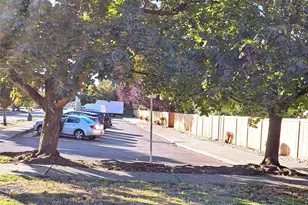 13717 Linden Ave N, Seattle, WA 98133 - Photo 21