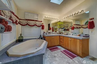 24028 Vinland Terrace NW, Poulsbo, WA 98370 - Photo 37