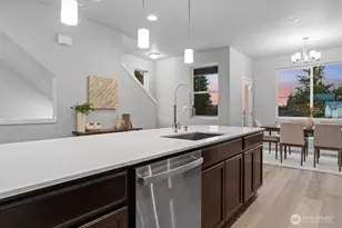 7025 Rainier Dr, Everett, WA 98203 - Photo 13