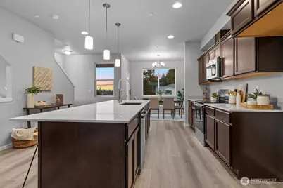 7025 Rainier Drive #D, Everett, WA 98203 - Photo 9