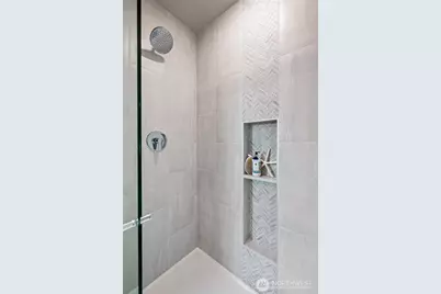 14424 Madison Way #E3, Lynnwood, WA 98087 - Photo 9