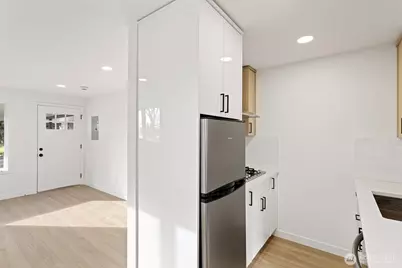 15124 Washington Avenue SW, Lakewood, WA 98498 - Photo 9