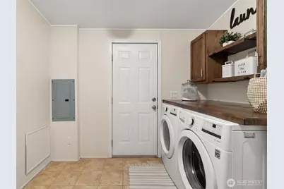 9308 19th Avenue E, Tacoma, WA 98445 - Photo 17