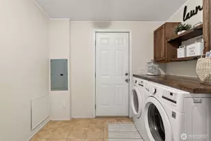 9308 19th Ave E, Tacoma, WA 98445 - Photo 17