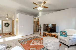 20119 86th Ave Ct E, Spanaway, WA 98387 - Photo 15