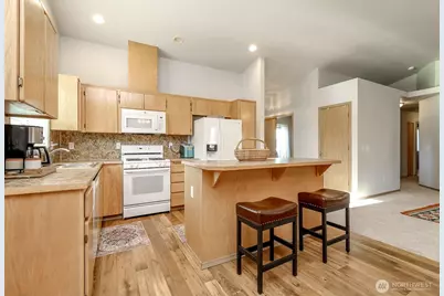 20119 86th Avenue Ct E, Spanaway, WA 98387 - Photo 11