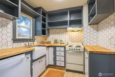 1110 S Chase Street, Port Angeles, WA 98362 - Photo 9