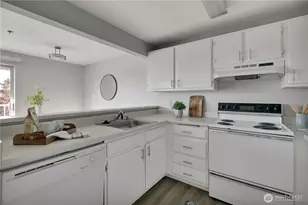 28610 16th Ave S, Federal Way, WA 98003 - Photo 9