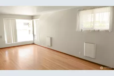 921 N 85th Street, Seattle, WA 98103 - Photo 17