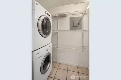 921 N 85th Street, Seattle, WA 98103 - Photo 9