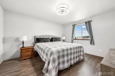 20509 5th Avenue Ct E, Spanaway, WA 98387 - Photo 9