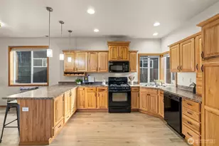 2008 Monroe Ave, Everett, WA 98203 - Photo 9