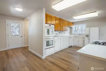 201 Pine Glen Drive, Easton, WA 98925 - Photo 7