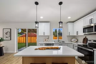 1005 117th St S, Tacoma, WA 98444 - Photo 5